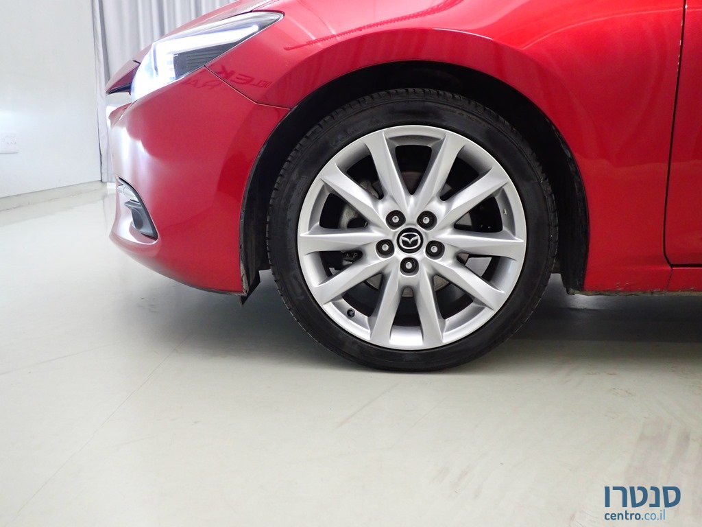 2018' Mazda 3 HB premium photo #6