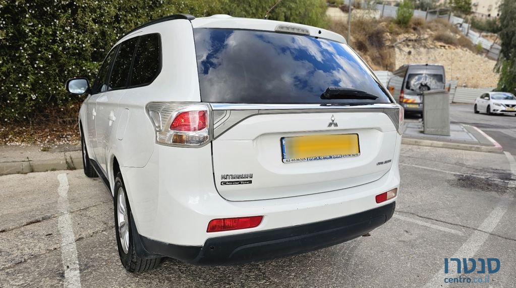 2013' Mitsubishi Outlander מיצובישי אאוטלנדר photo #6