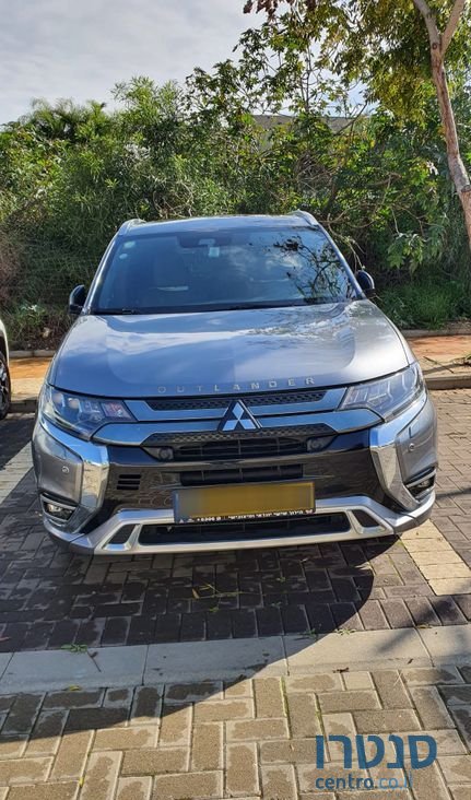 2020' Mitsubishi Outlander מיצובישי אאוטלנדר photo #5