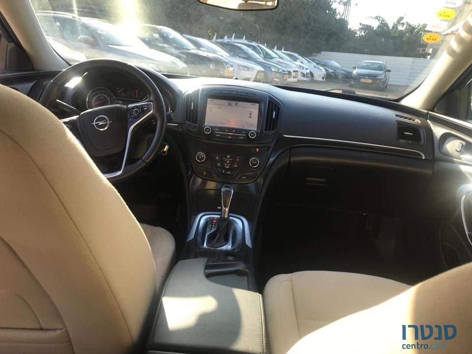 2015' Opel Insignia photo #3