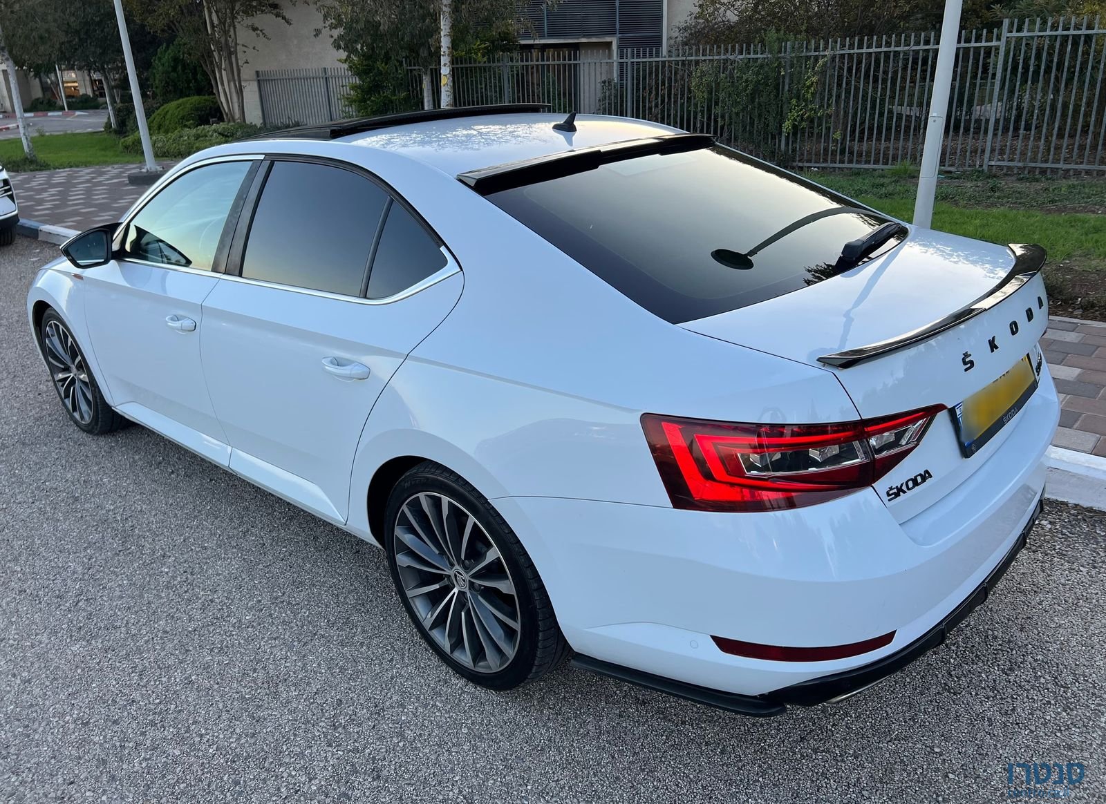 2017' Skoda Superb סקודה סופרב photo #5