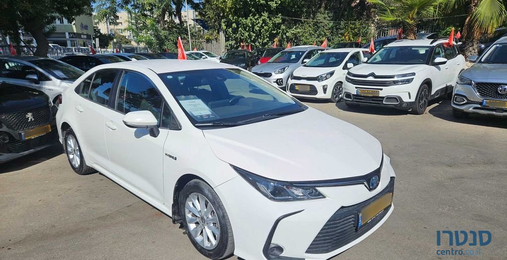 2020' Toyota Corolla טויוטה קורולה photo #2