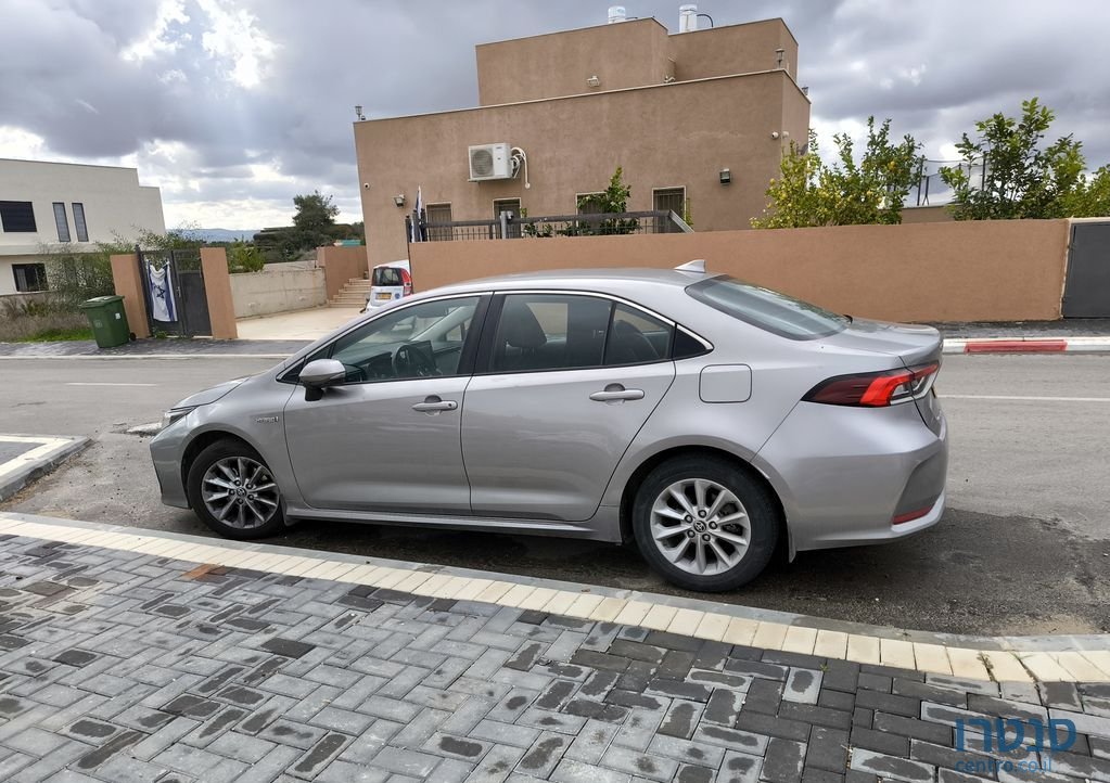 2021' Toyota Corolla טויוטה קורולה photo #3