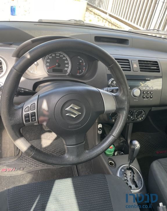 2010' Suzuki Swift סוזוקי סוויפט photo #6