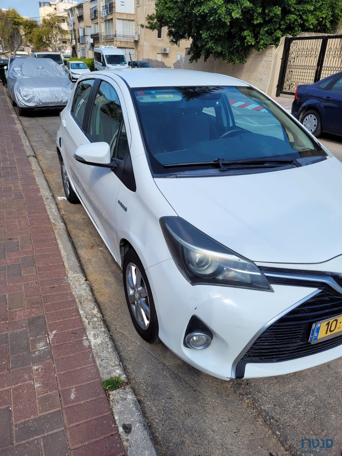 2016' Toyota Yaris טויוטה יאריס photo #5