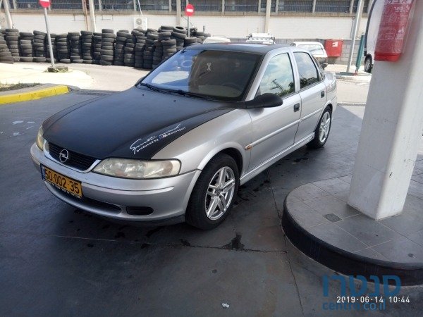 2001' Opel Vectra photo #1
