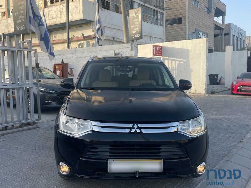 2015' Mitsubishi Outlander מיצובישי אאוטלנדר photo #2