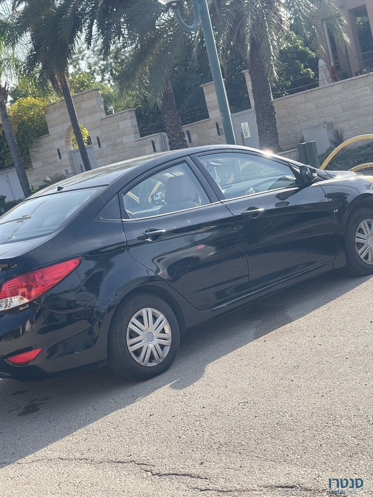 2012' Hyundai i25 יונדאי photo #1