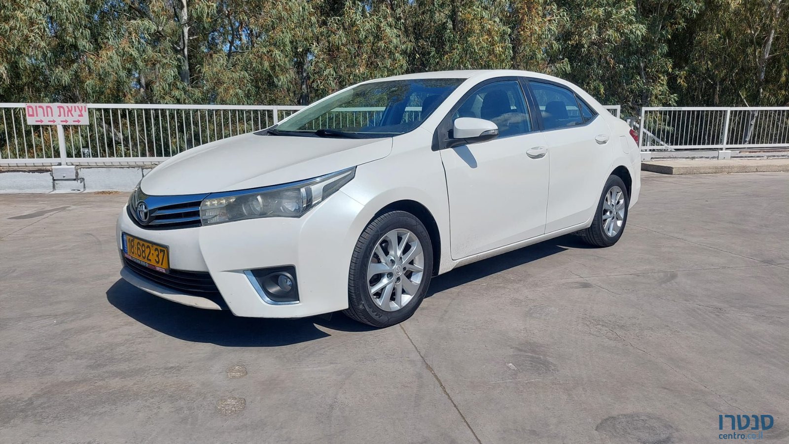 2016' Toyota Corolla טויוטה קורולה photo #2