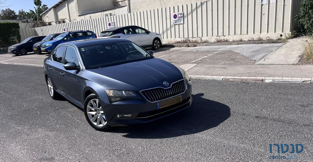 2018' Skoda Superb סקודה סופרב photo #5