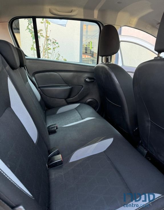 2016' Dacia Duster דאצ'יה סנדרו photo #4