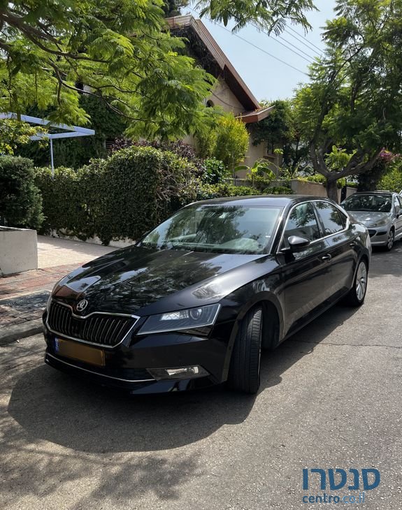 2018' Skoda Superb סקודה סופרב photo #5