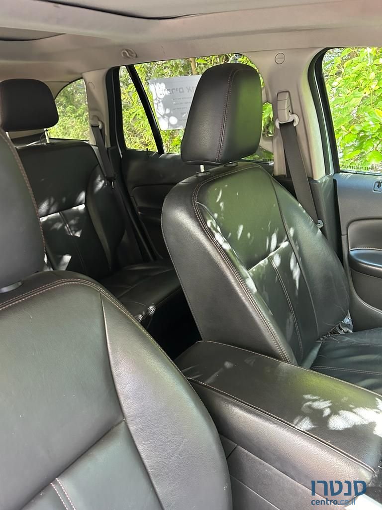 2011' Ford Escort פורד אסקורט photo #4