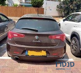 2015' Alfa Romeo Giulietta אלפא רומאו ג'ולייטה photo #2