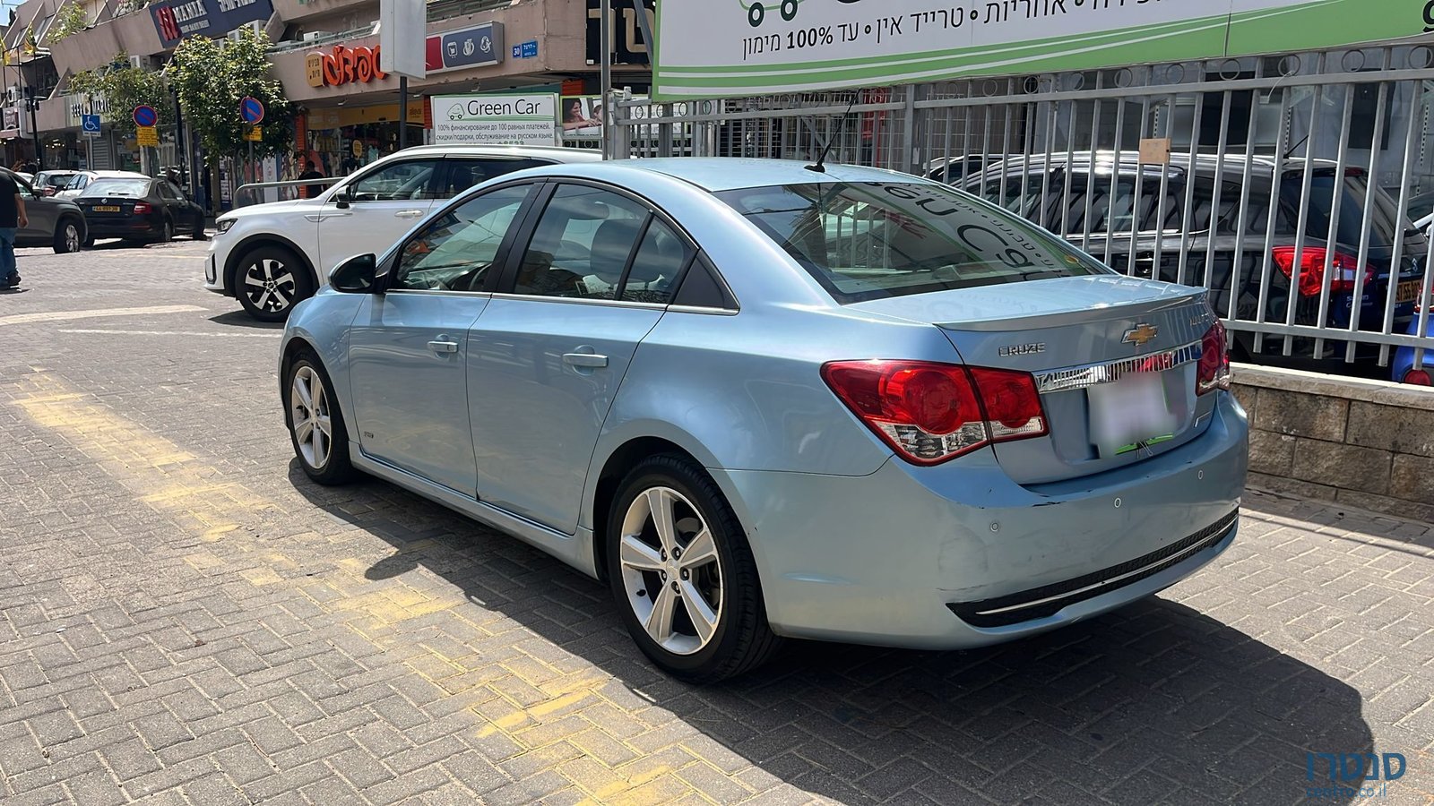 2012' Chevrolet Cruze photo #4