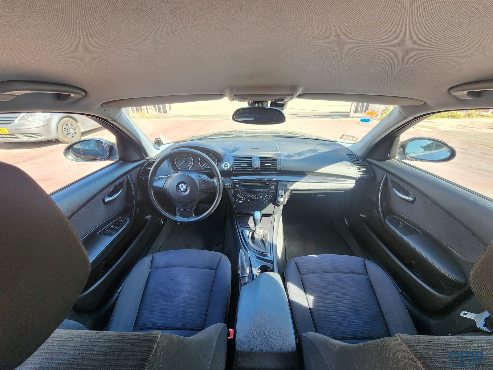 2009' BMW 118 photo #2