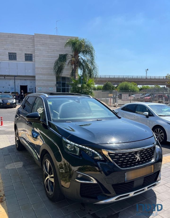 2019' Peugeot 5008 פיג'ו photo #2