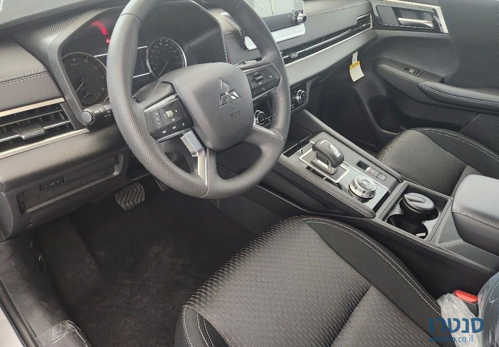 2024' Mitsubishi Outlander מיצובישי אאוטלנדר photo #6