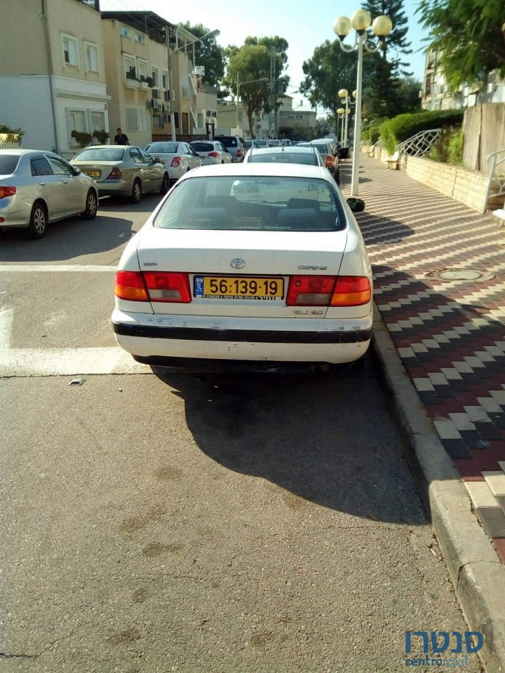 1997' Toyota Carina photo #1