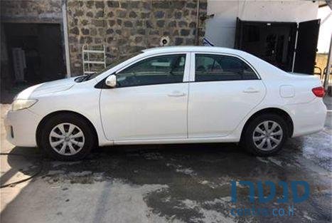 2010' Toyota Corolla סאן ‏1600 photo #3