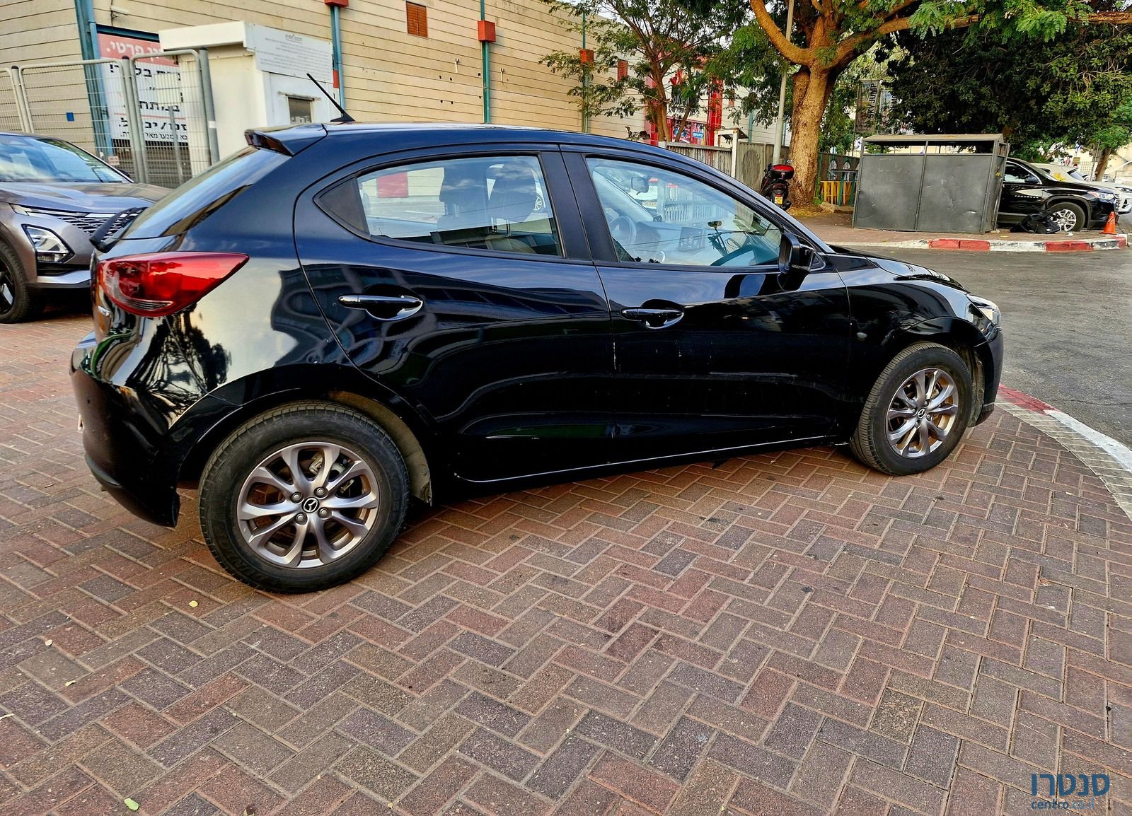 2022' Mazda 2 מאזדה photo #2