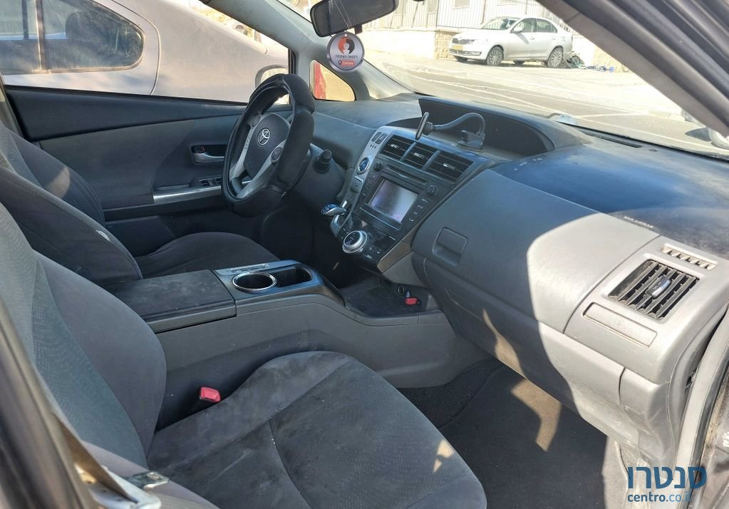 2014' Toyota Prius טויוטה פריוס photo #3