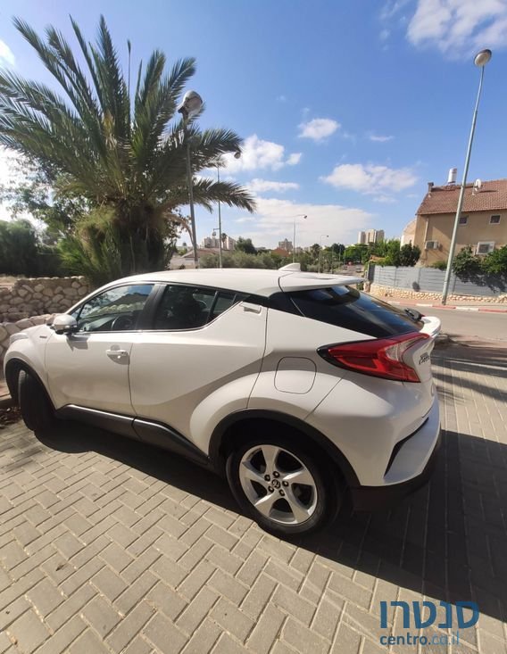 2019' Toyota C-HR טויוטה photo #1