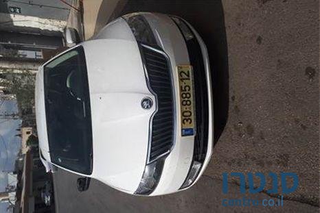 2013' Skoda Rapid סקודה ראפיד photo #2