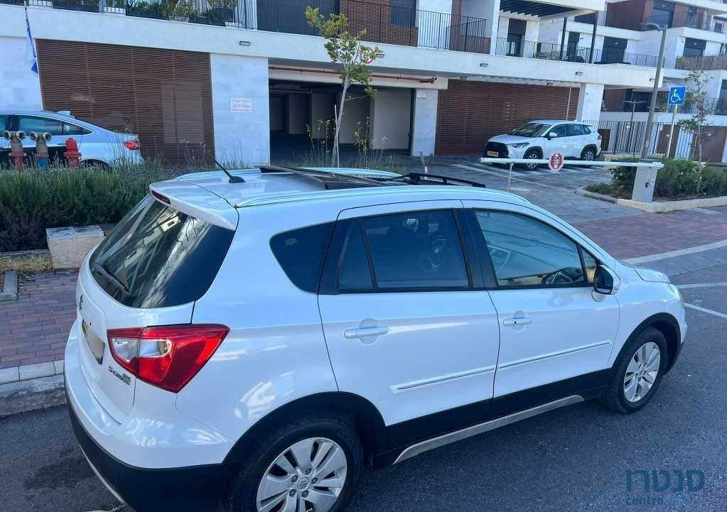 2014' Suzuki SX4 סוזוקי קרוסאובר photo #6