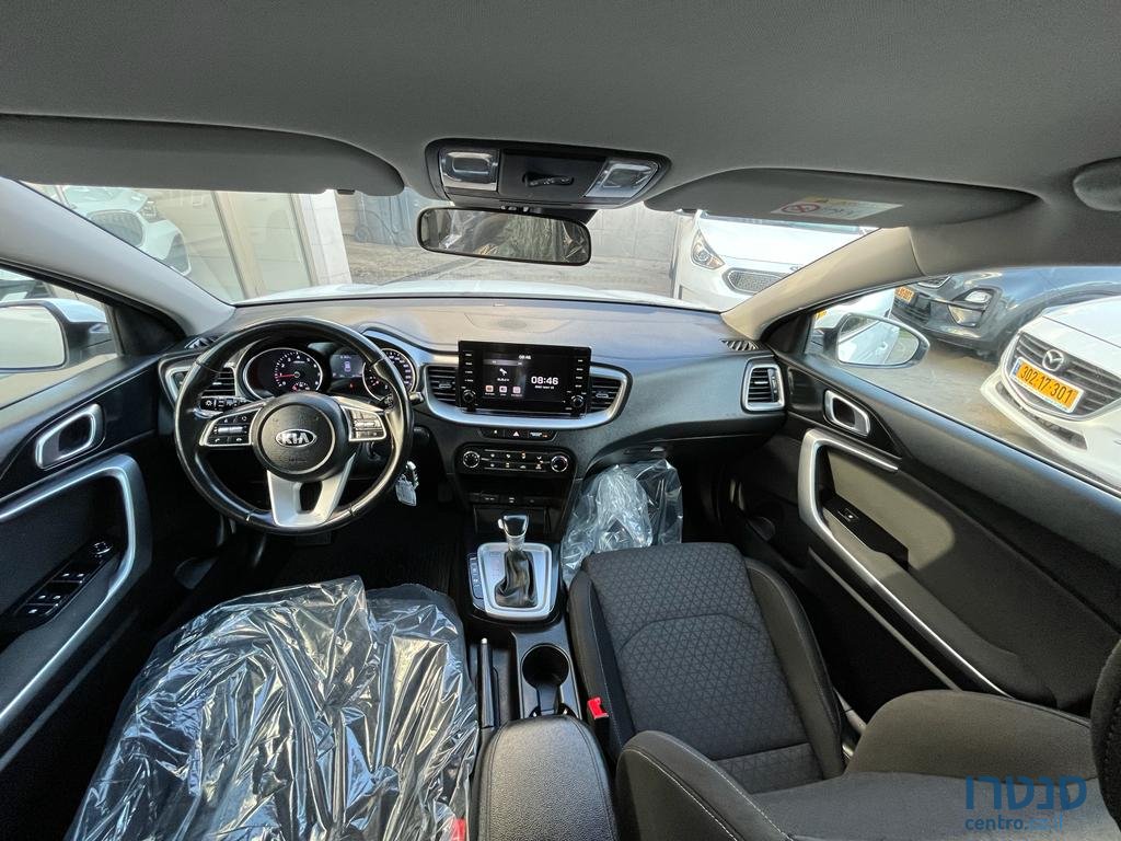 2020' Kia Ceed photo #5