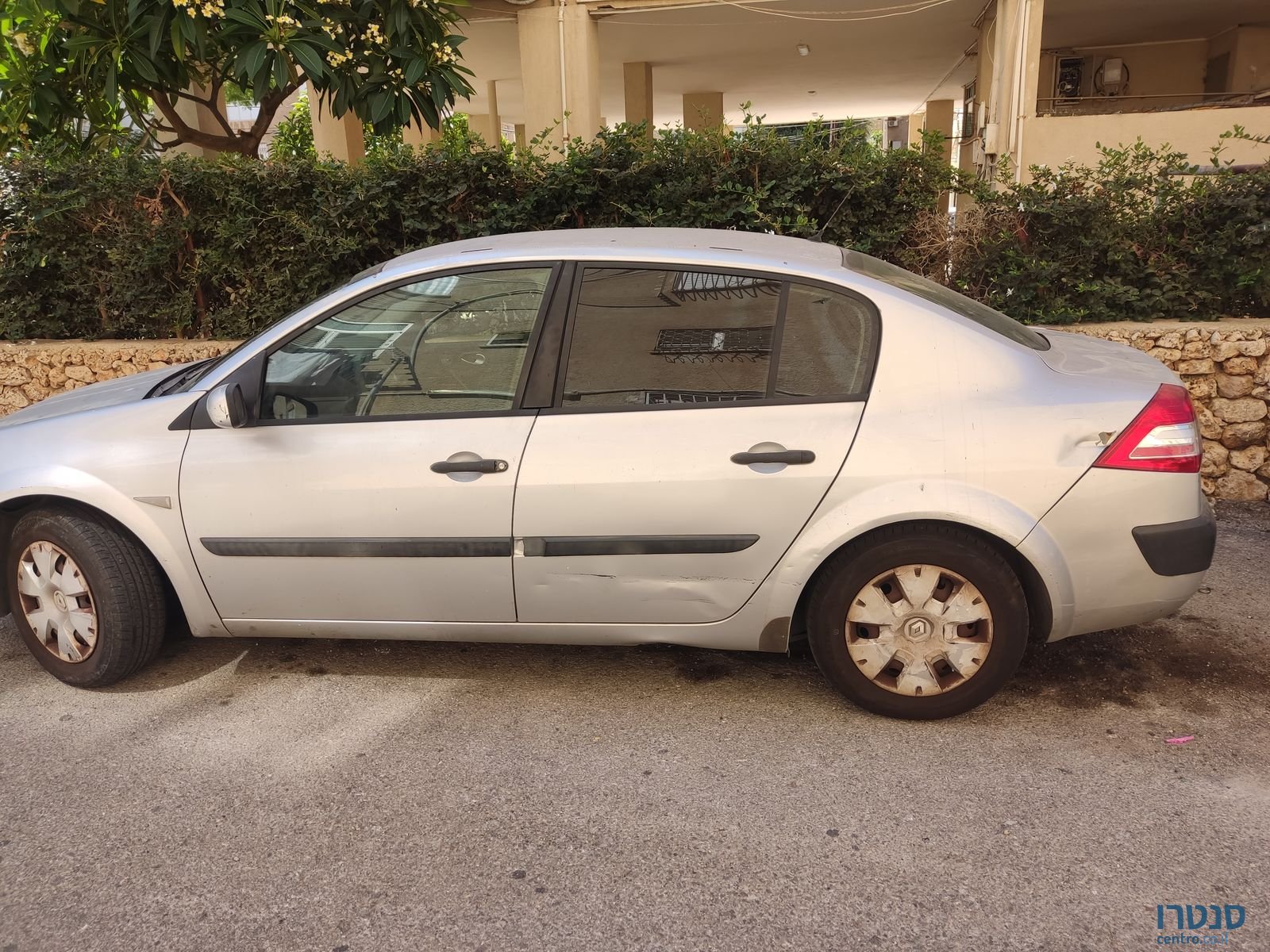 2008' Renault Megane רנו מגאן 1 photo #1