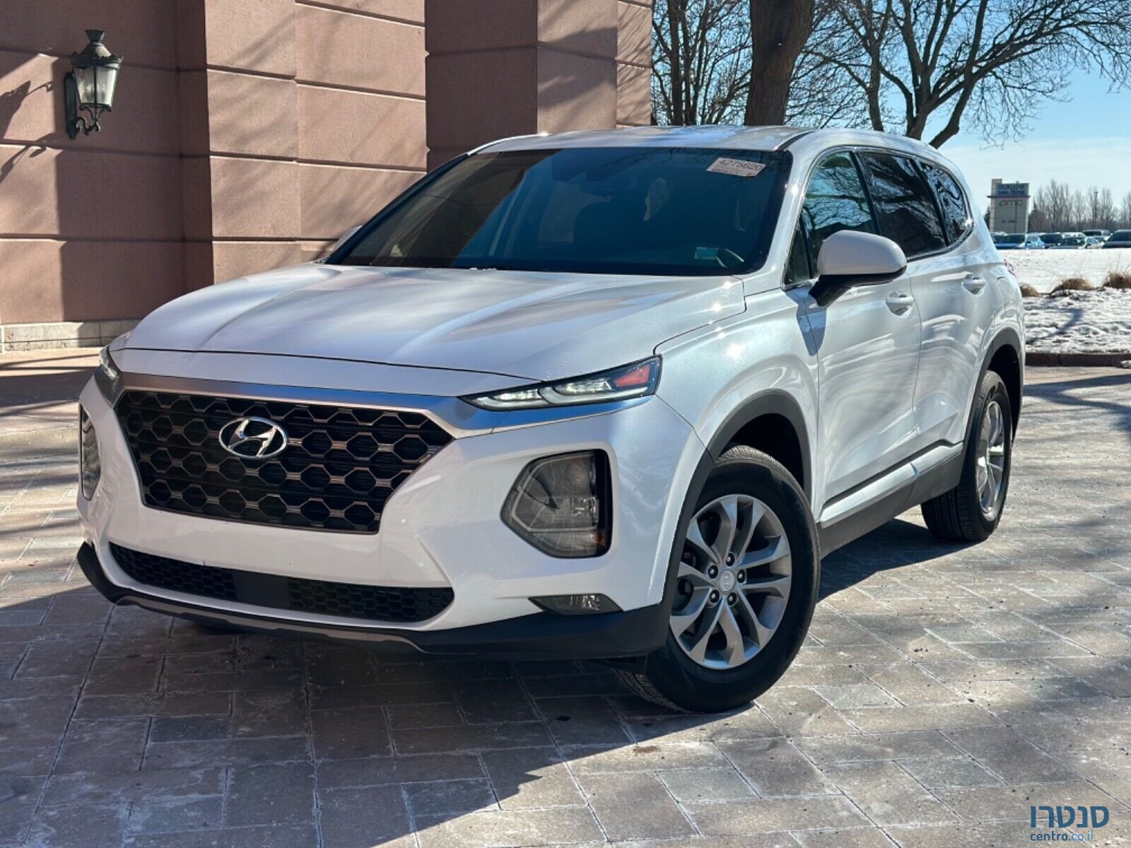2020' Hyundai Santa Fe photo #1