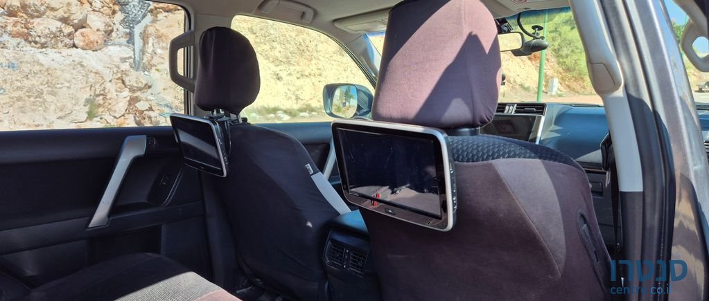 2018' Toyota Land Cruiser טויוטה לנד קרוזר photo #3