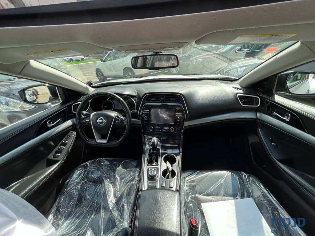 2016' Nissan Maxima photo #4