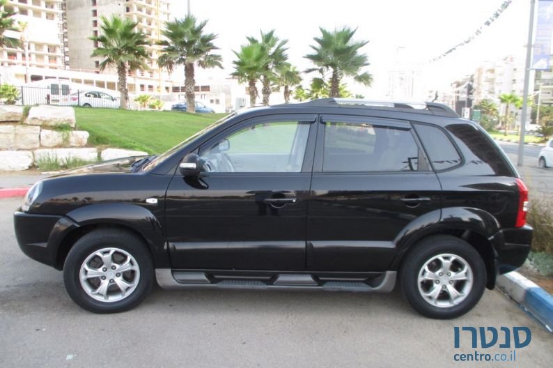 2008' Hyundai Tucson photo #2