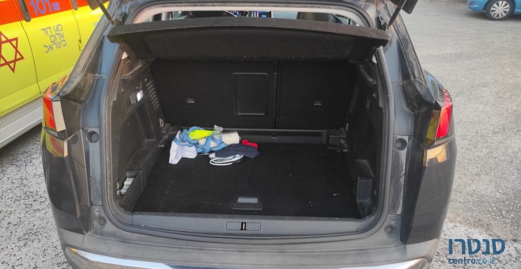 2017' Peugeot 3008 פיג'ו photo #3