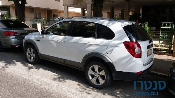 2011' Chevrolet Captiva photo #2