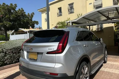 2022' Cadillac XT4 קאדילק