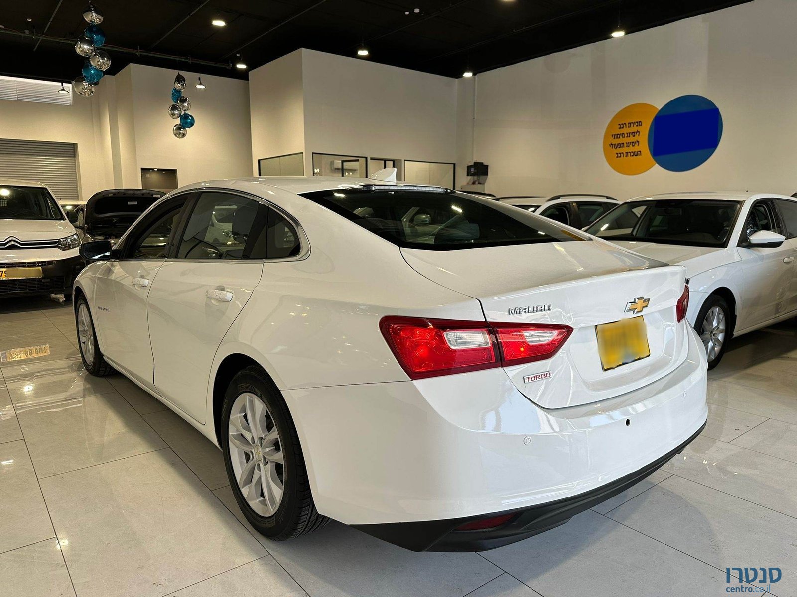 2017' Chevrolet Malibu photo #4