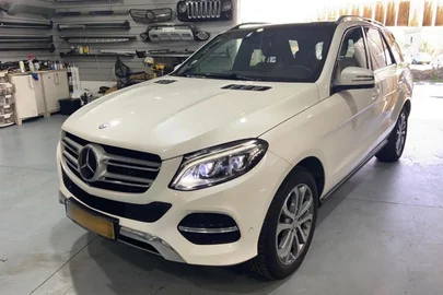 2016' Mercedes-Benz GLE מרצדס-בנץ