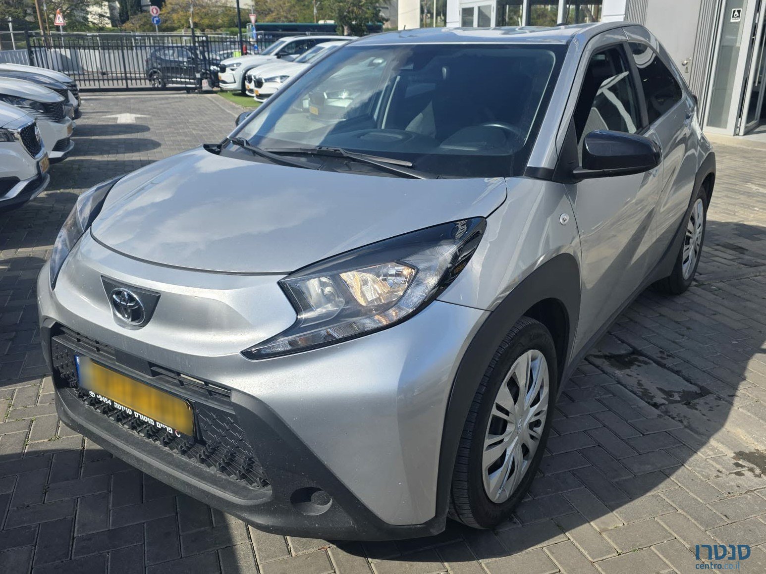 2023' Toyota Aygo photo #1