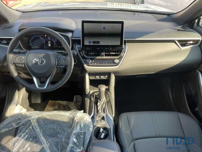 2023' Toyota Corolla טויוטה קורולה קרוס photo #5