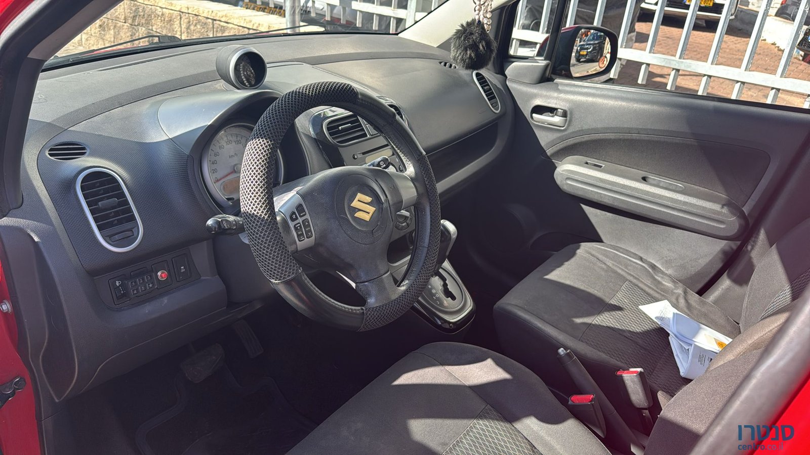 2013' Suzuki Splash photo #2