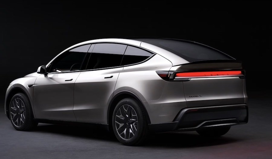 Tesla Model Y L Debuts With Bigger Body And Unexpected Luxury Features