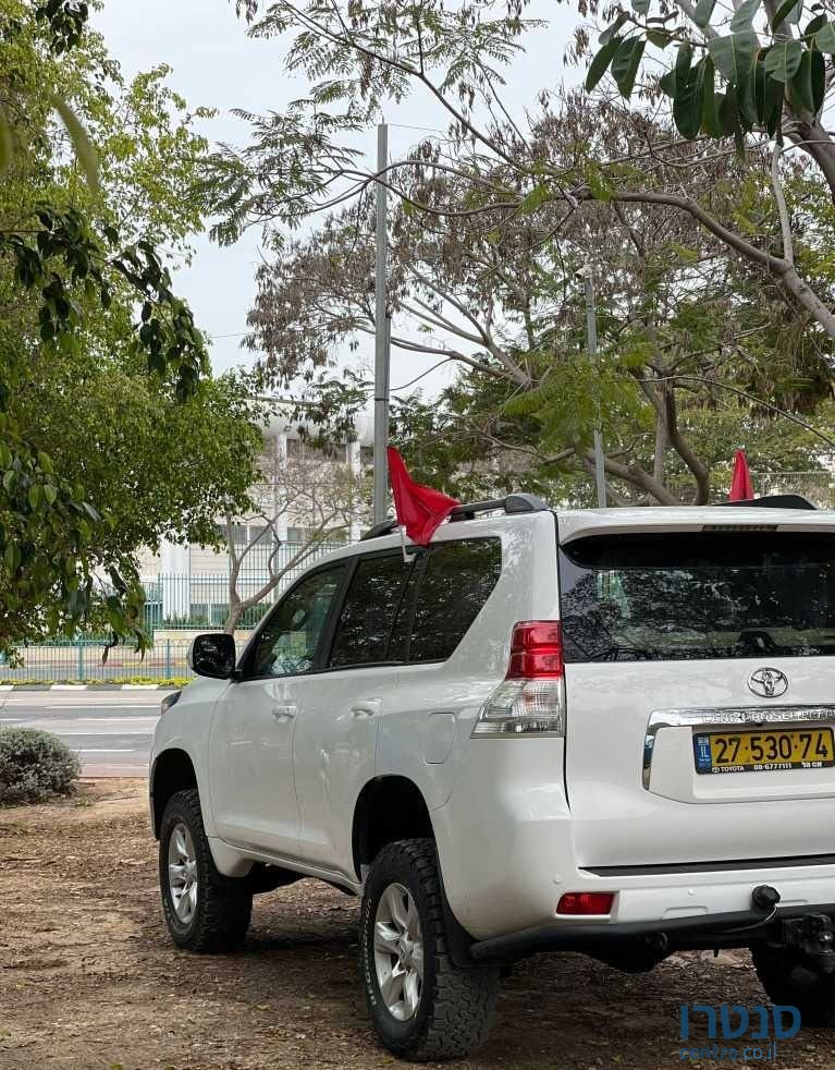 2011' Toyota Land Cruiser טויוטה לנד קרוזר photo #6