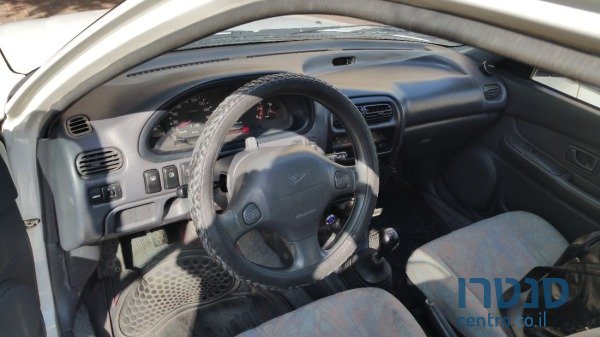 1999' Daihatsu Charade photo #4