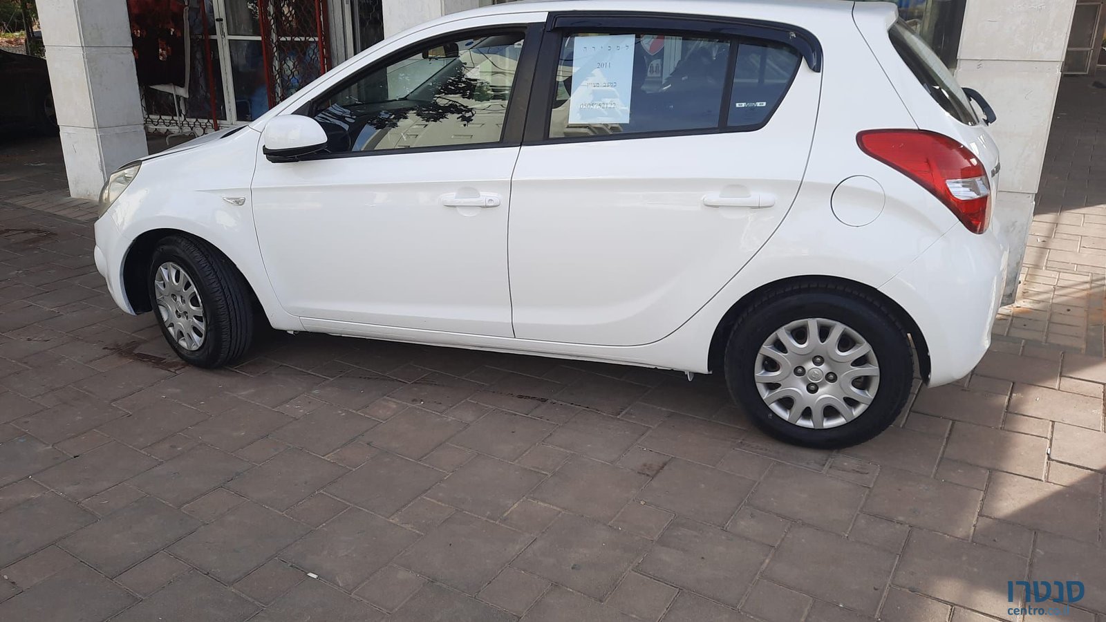 2011' Hyundai i20 יונדאי photo #2