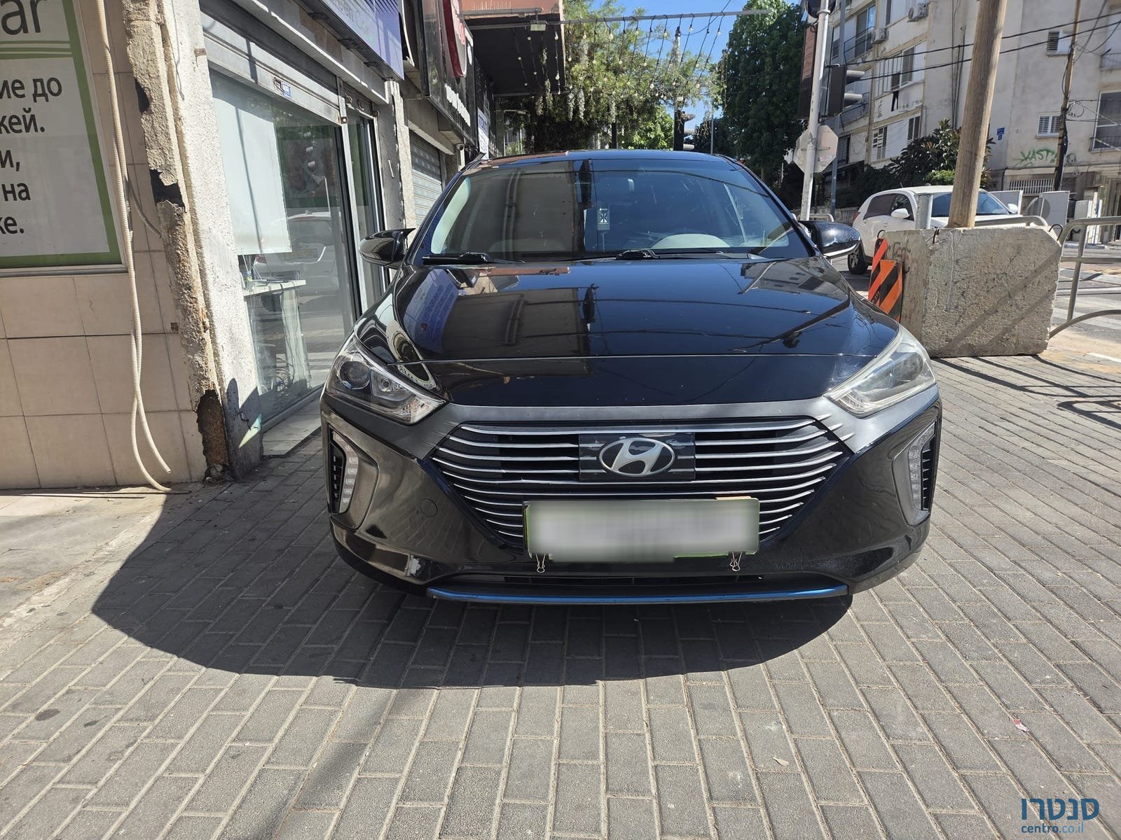 2018' Hyundai Ioniq photo #3