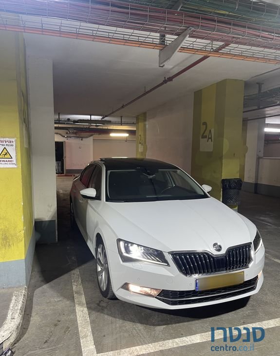 2019' Skoda Superb סקודה סופרב photo #3