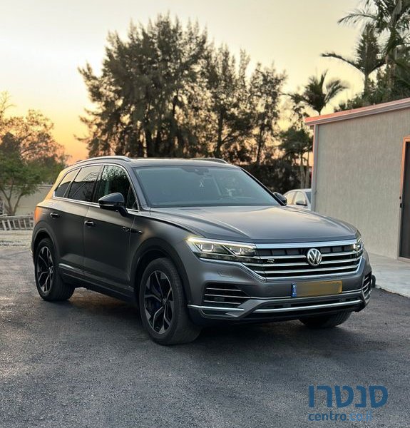 2019' Volkswagen Touareg פולקסווגן טוארג photo #1